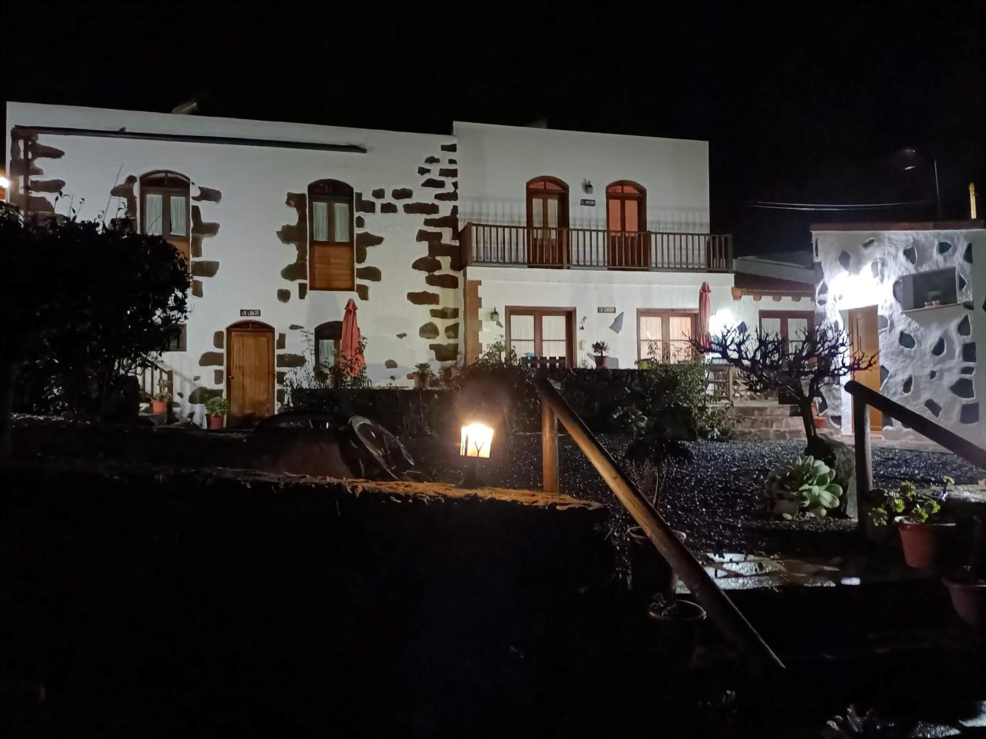 Las Casas Del Abuelito Julian & La Abuela Leonor Isora Exterior photo
